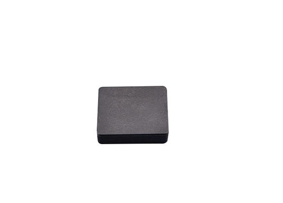 Étiquettes en céramique RFID résistantes aux températures élevées Étiquette RFID imperméable sur surface métallique OEM