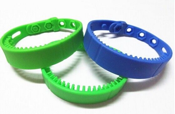 Contrôle d'accès RFID de l'hôpital Des bracelets de silicone UHF réglables en longueur