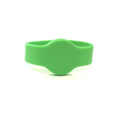 Un bracelet RFID ultra-légère en silicone 85,5x54 mm, un bracelet RFID pour les événements