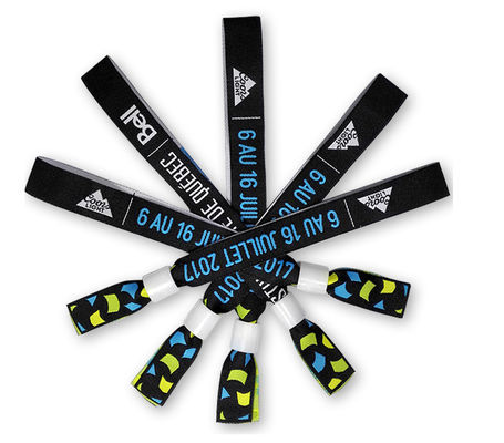 Logo OEM Smart NFC RFID Bracelets en silicone et étanches Pour les parcs aquatiques