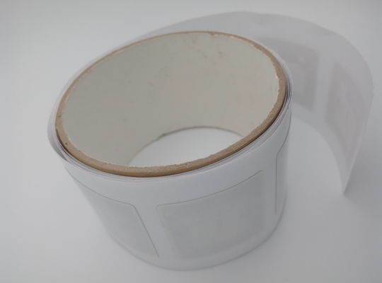 45x45 mm papier revêtu HF RFID autocollant étiquettes ISO14443A protocole RFID rouleau d'étiquette
