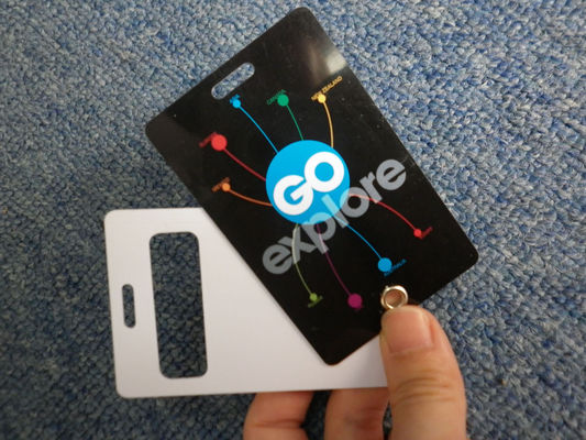 540 octets Mémoire PVC Carte RFID NFC 13,56 MHz Avec une épaisseur de 0,8 mm à 0,84 mm