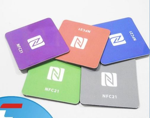 HF 13,56 MHz NFC Étiquette électronique NFC 213 Autocollant Logo personnalisé