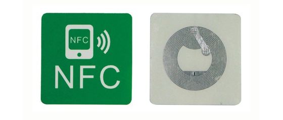 OEM 213 puce Patrouilleuse en plastique RFID NFC Adhésif de balise 13,56mhz étanche