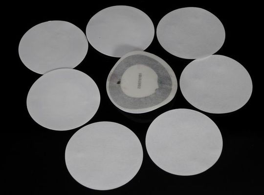 Étiquettes électroniques 213 puce HF RFID incrustation NFC programmables Matériau PET