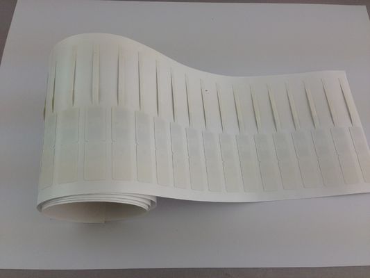 860 - 960MHz UHD RFID sec / humide incrustation de 0,2 à 0,8 mm d'épaisseur avec puce Impinji Monza 4