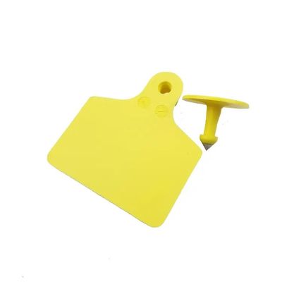 70x80mm 104x74mm étiquettes d'oreille RFID pour animaux en UHF Matériau TPU pour la surveillance du bétail